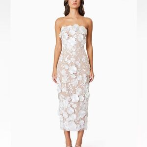 Elliatt Helena Strapless Midi Dress in White